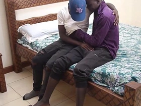 黑人非洲人Micheal与Arthur无套肛交 chinese boyfriend gay porn