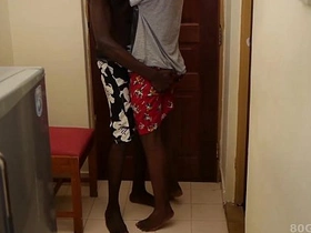 黑人嫩屌托尼和杰克无套交配 hot boys fuck gay porn