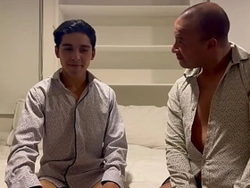 这小年轻从没尝过残疾大哥的巨屌 hash taiwan gay porn