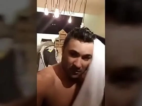 男人洗澡 reddit japan gay porn