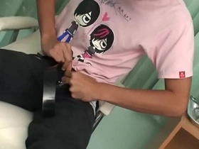 变态医疗癖亚洲双飞3P office gay porn japan