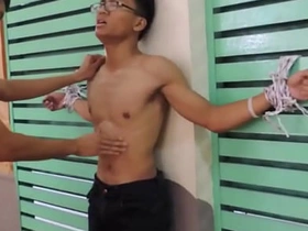 亚洲男孩被捅肚子 japan gay porn orgy