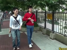 亚洲嫩鸡被射满脸精 hot black gay porn video