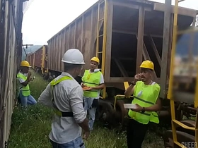 工友午休时玩大了 轮操被动同事还射了好多精液当甜点 japan police gay porn