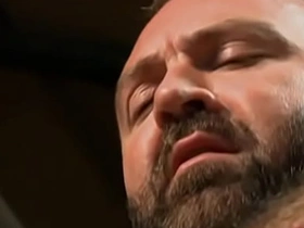 老爹性档案: Cam Curtz被大屌老爹们诱惑征服的狂野之夜 gay porn hot pinoy