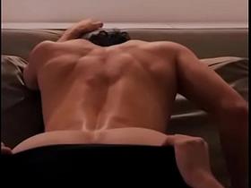 单身派对后，男友无套干我，最后射进我屁眼 indonesia porn gay