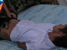 学生仔与军装嫩男下流嬉戏 cute korean porn gay