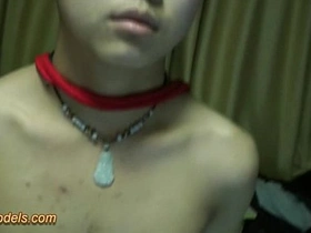 大鸡巴男孩被绑手淫 korean gay suck porn