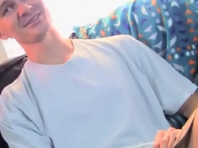 扎克兰德尔：伊桑霍克斯撸动并渴望榨干他大鸡巴的汁液 japan twins gay porn