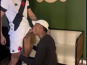 赌球输了把屁眼献给巴西佬 - 免费 boy studio japan gay porn