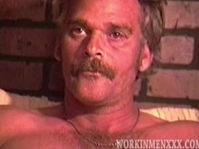 熟男韦恩打飞机 hot men universe gay porn