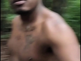 黑人在公园快活 hot porn gay muscle