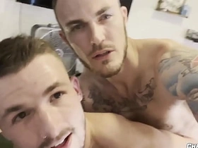 ChristianWilde: 大鸡巴Christian Wilde专业地舔Lane Colten的屁眼 porn thailand gay