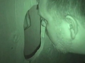 偷拍公厕 glory hole 吃鸡巴 hot gay porn chinese