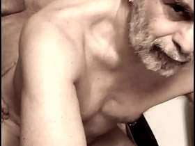 墨西哥卡车司机无套干我并在屁眼里射精 - 免费版 hot hairy hunk gay porn