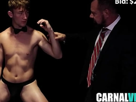 第三次拍卖 科尔顿·福克斯, 马克斯·萨金特, 里斯·斯科特 hot passionate gay porn