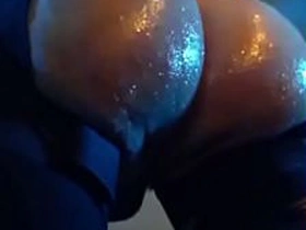 油光水滑的骚臀穿情趣内衣 korean gay porn moaning