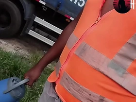 一边等卡车装货一边打飞机 future entertainment japan gay porn