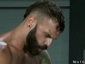 吉祥物骚扰小贩Jessie然后被操 hot twink gay porn