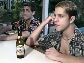 嫩弟 Ethan 和 Matthew 互嗦鸡巴后肛交 gay porn indonesia agay