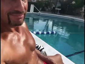 池畔躺平任操 gay porn hot house