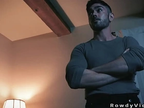 沉迷游戏的直男第一次被肛交 china gay porn movie