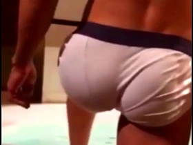 直男兄弟冲完澡让我拍他打飞机 hot gay porn pic