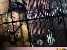 性感拉丁小鲜肉阿波罗被羞辱粗暴群操无套内射 hot handsome gay porn