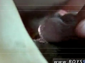 亚洲emo肛交猛干与免费酷男孩同性恋性爱视频初体验 dad hot gay porn