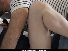 Teddy承认他爱闻Tanner的内裤 - 老爸变态 chinese porn gay