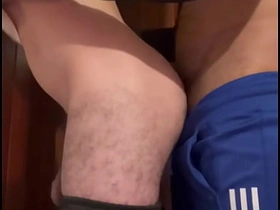 在老板儿子房间里偷偷操他 yuto japan gay porn