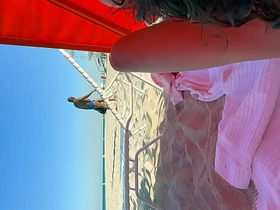 公共海滩与小鲜肉 muscle gay chinese porn