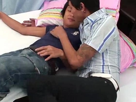 亚裔高尔夫与Poi撒尿无套 chinese gay twitter porn