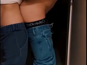 他趁我不备在厕所偷偷操我 gay sex porn indonesia