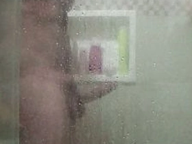 各位！我叔住我家偷拍到他干这事！ japan gay porn bukkake