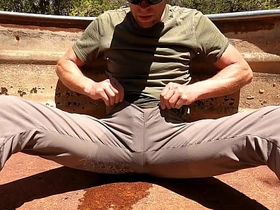 徒步裤子里尿湿8次 japan gay porn boy