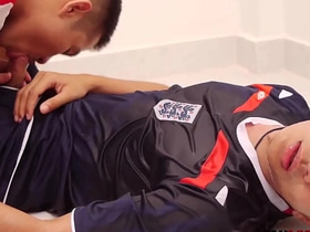 亚洲猛男被小便同性口交后无套 hot white gay porn