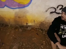 已婚猛男在海滩抽了大麻硬得不行 最后抓了个流浪汉狠狠操屁眼射满精液 chinese old man gay porn