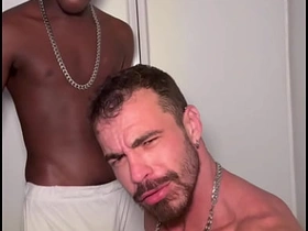 和大鸡巴玩花样 chinese bbc gay porn