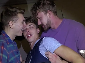 确保Law被我们干进小嫩屁眼 onlyfan taiwan gay porn