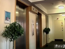 操翻少女电影与亚裔女同狂骑硬屄 louis korean gay porn