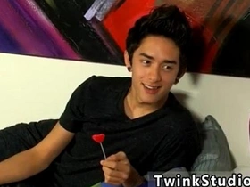 亚洲手机男同色情片与老男人干嫩男 亚历克斯·托德 hot gay porn hot